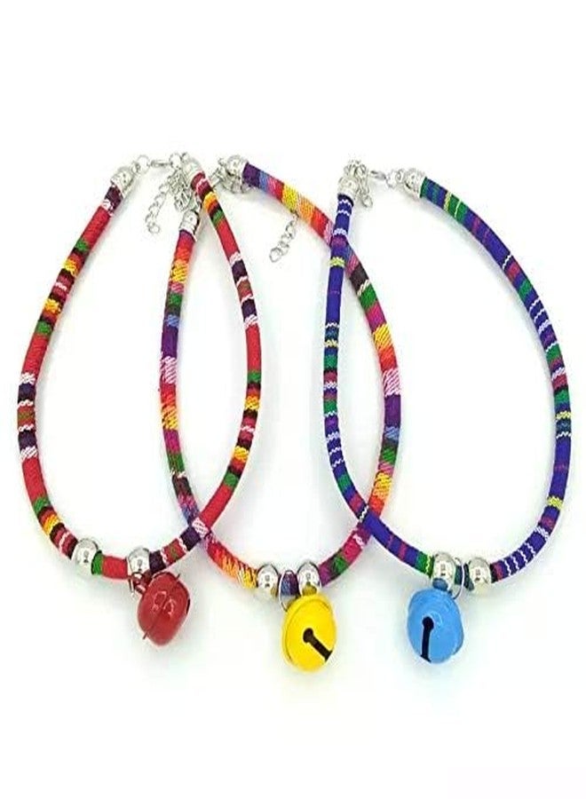 KittuPet طوق كيتو بيت للقطط، طوق متين للقطط الصغيرة، تصميم عرقي، مريح وقابل للتعديل، طوق للقطط والكلاب مع جرس (اللون: عشوائي، المقاس: كبير)، عبوة من قطعة واحدة، مناسب للسلالات الكبيرة والكبيرة جدًا. - Image 1